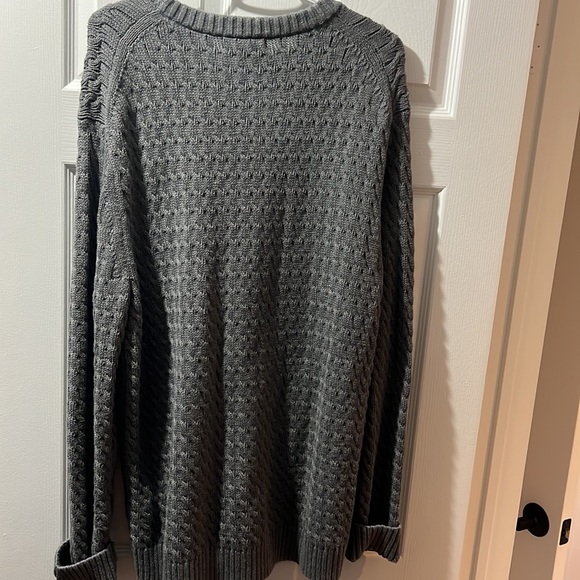 Grey knitted Banana Republic sweater - Picture 2 of 3